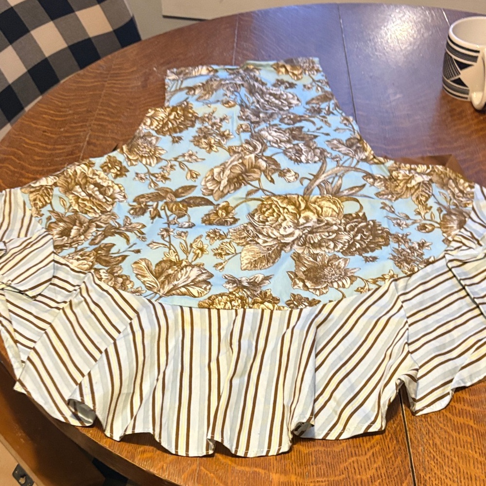 Waverly Apron, NWOT